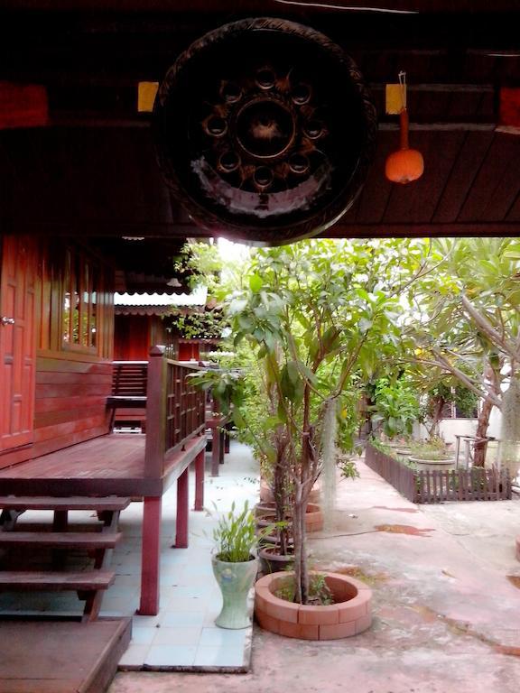 Baan Kong Homestay Phra Nakhon Si Ayutthaya Exteriör bild