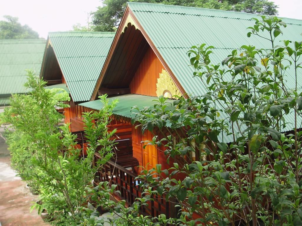 Baan Kong Homestay Phra Nakhon Si Ayutthaya Exteriör bild