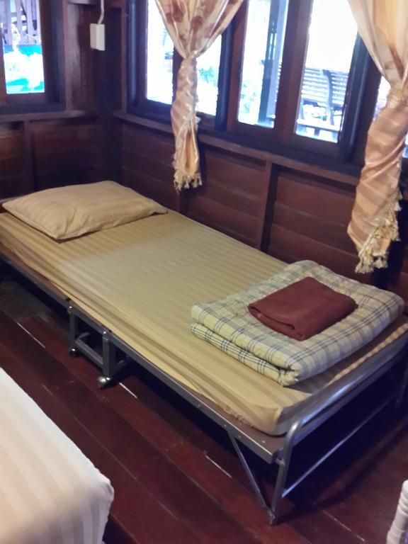 Baan Kong Homestay Phra Nakhon Si Ayutthaya Exteriör bild