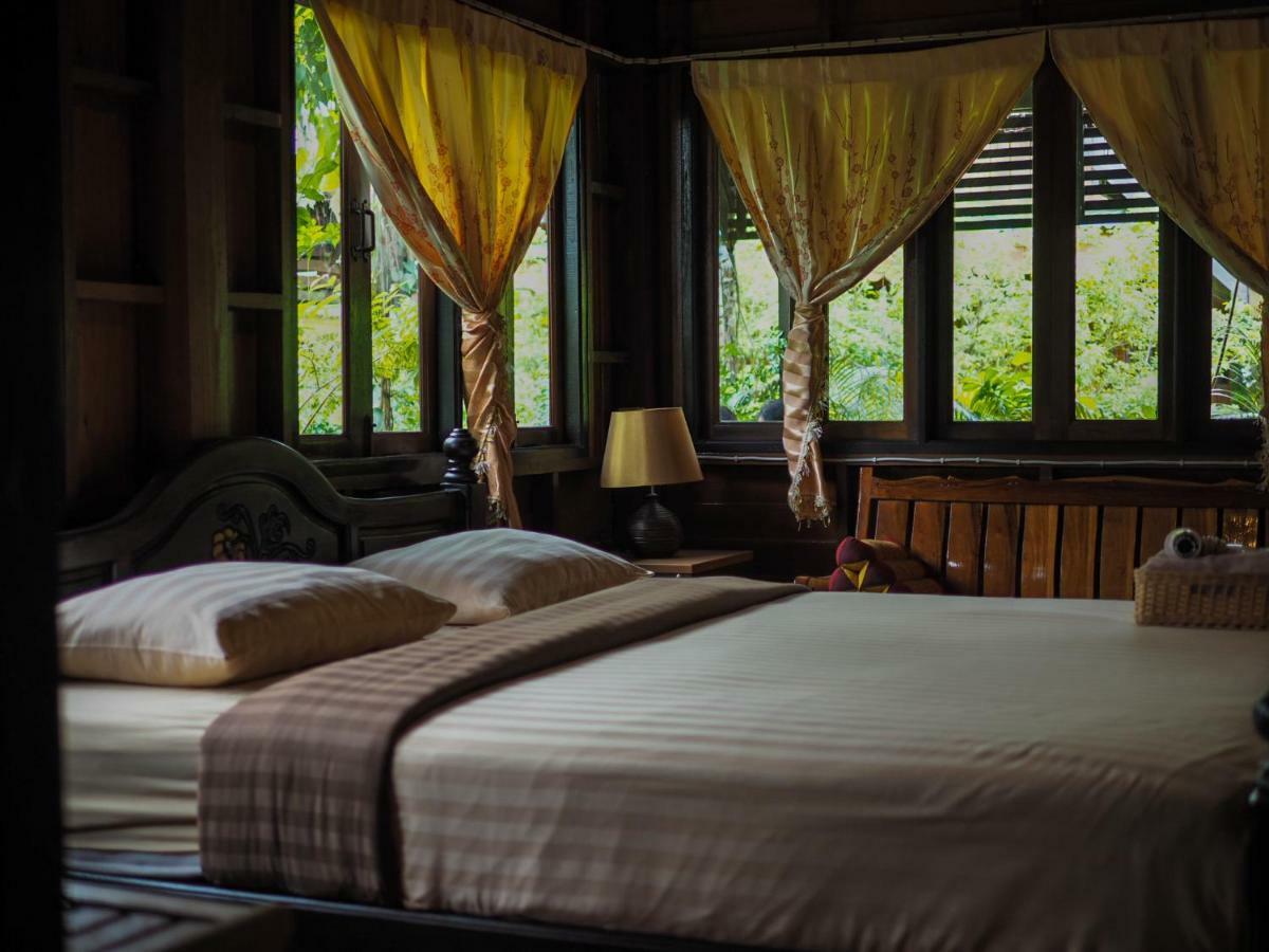 Baan Kong Homestay Phra Nakhon Si Ayutthaya Exteriör bild